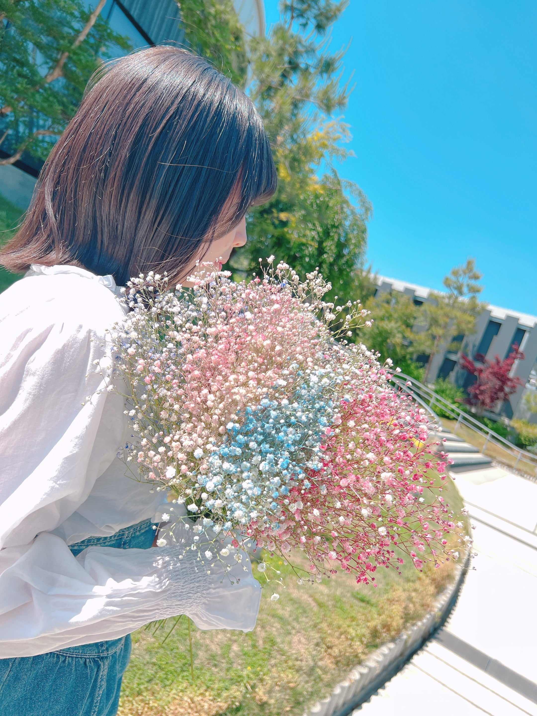 ✲北海道 ゴッホのひまわり✲紅花✲たっぷりのかすみ草✲ブーケ ✲北海道 ゴッホのひまわり✲紅花✲たっぷりのかすみ草✲ブーケ